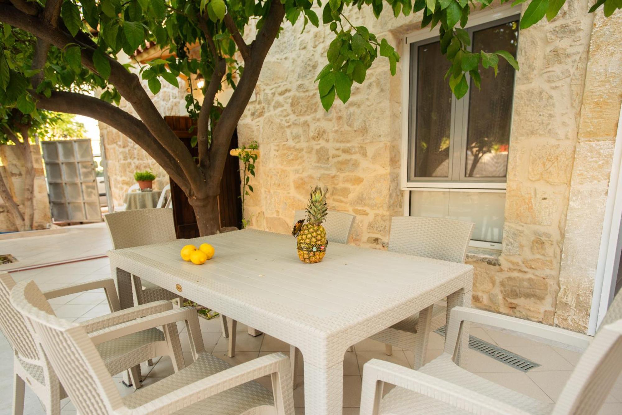 Appartement Petra Vori House Extérieur photo