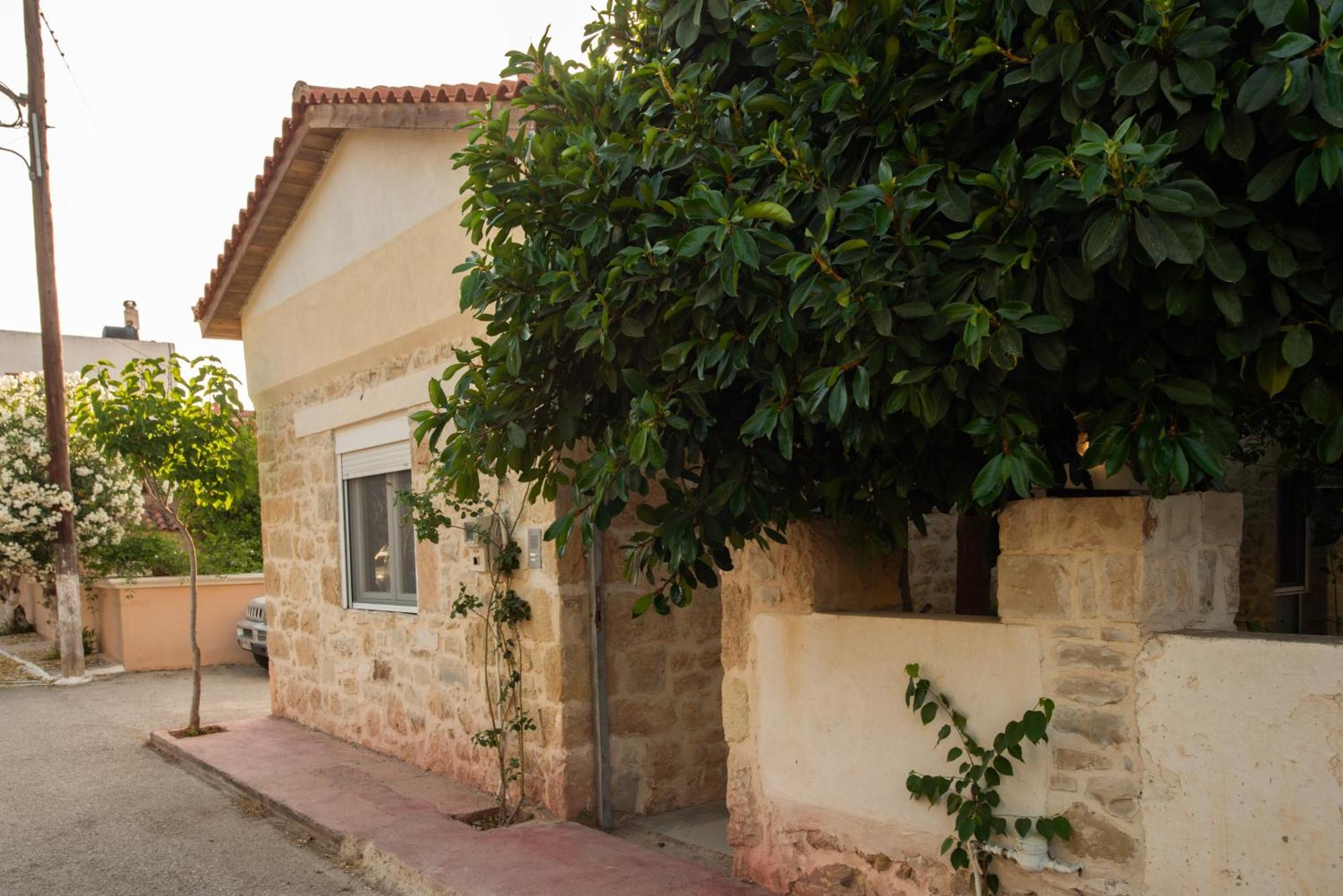 Appartement Petra Vori House Extérieur photo